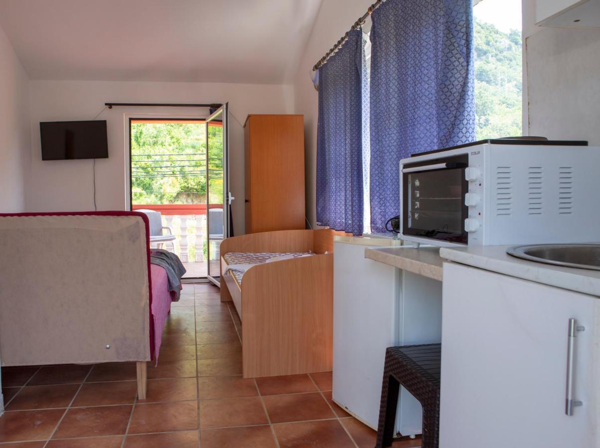 Family Apartments Vukcevic Čanj Zewnętrze zdjęcie