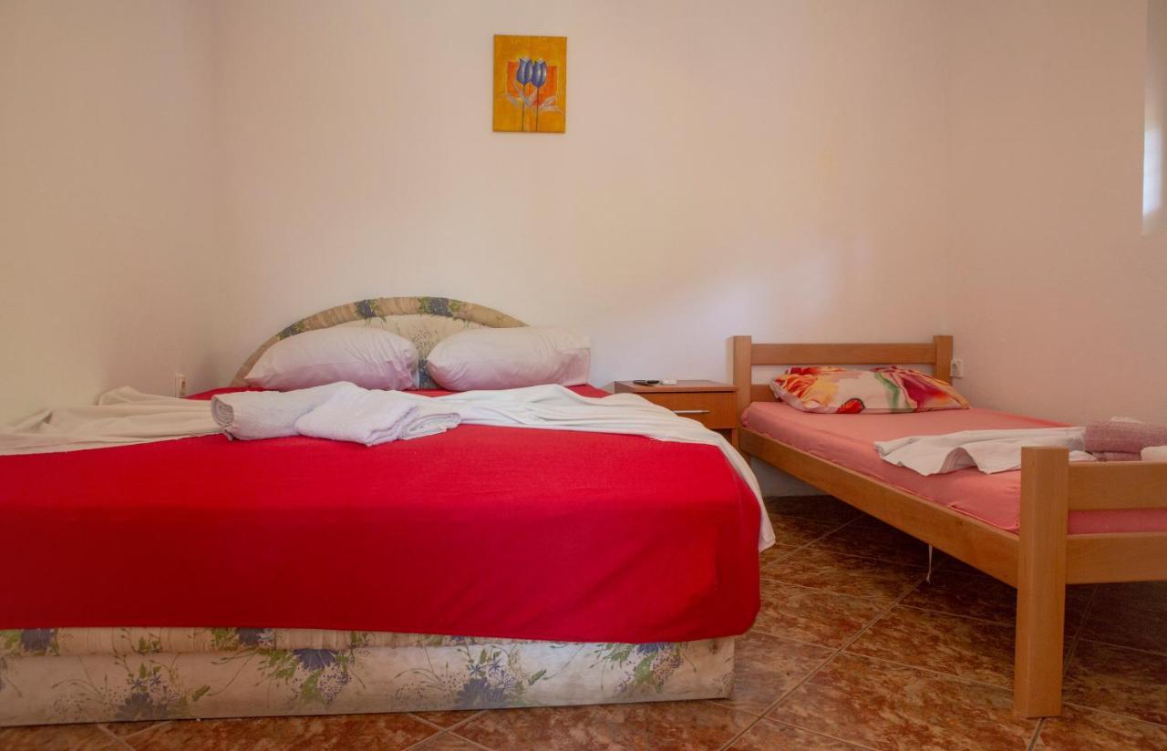 Family Apartments Vukcevic Čanj Zewnętrze zdjęcie