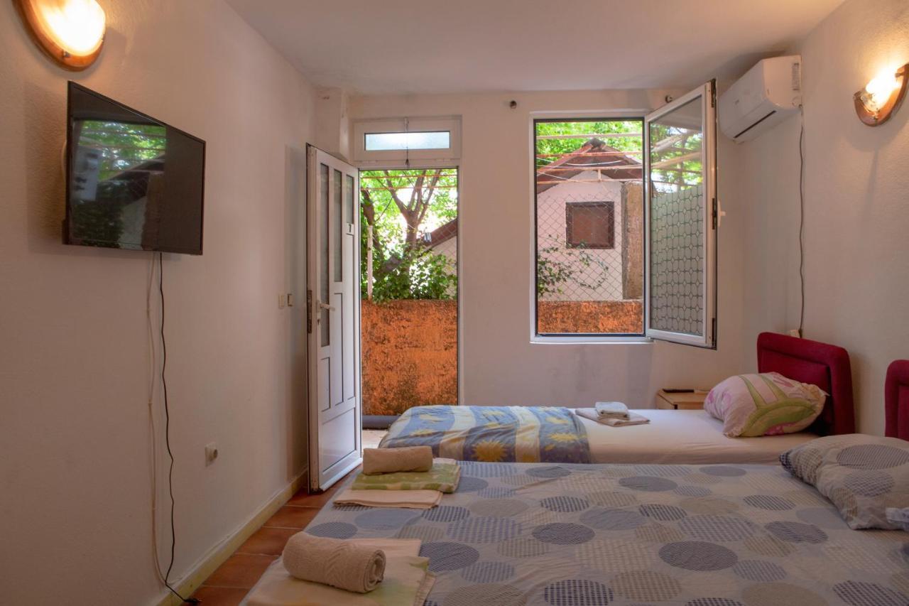 Family Apartments Vukcevic Čanj Zewnętrze zdjęcie